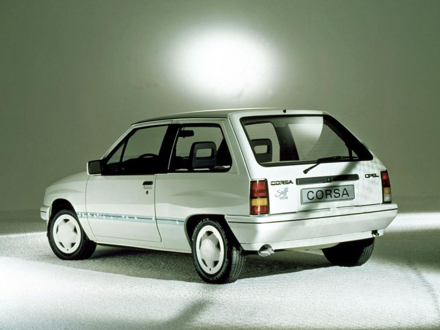  Opel Corsa Steffi Graf Special 1986 года  (фото 5 из 6)